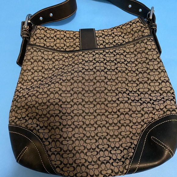 Black and Gray signature Coach print Crossbody - Picture 3 of 5